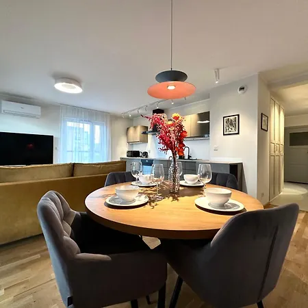 Madalinskiego 26 - Balcony & Lift - 700m Main Station * Вроцлав