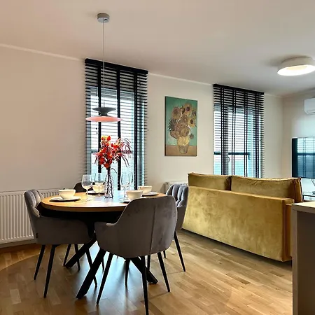 Madalinskiego 26 - Balcony & Lift - 700m Main Station * Вроцлав