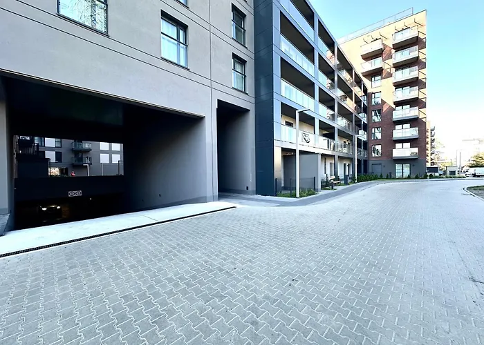 Madalinskiego 26 - Balcony & Lift - 700m Main Station Вроцлав